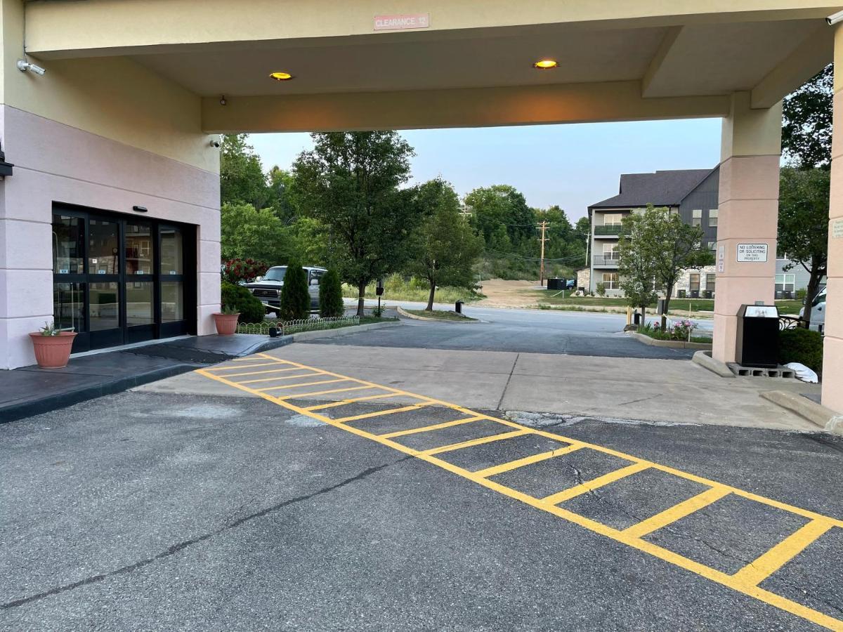 Airport Lodging Pittsburgh Airport Hotel Coraopolis Exterior photo