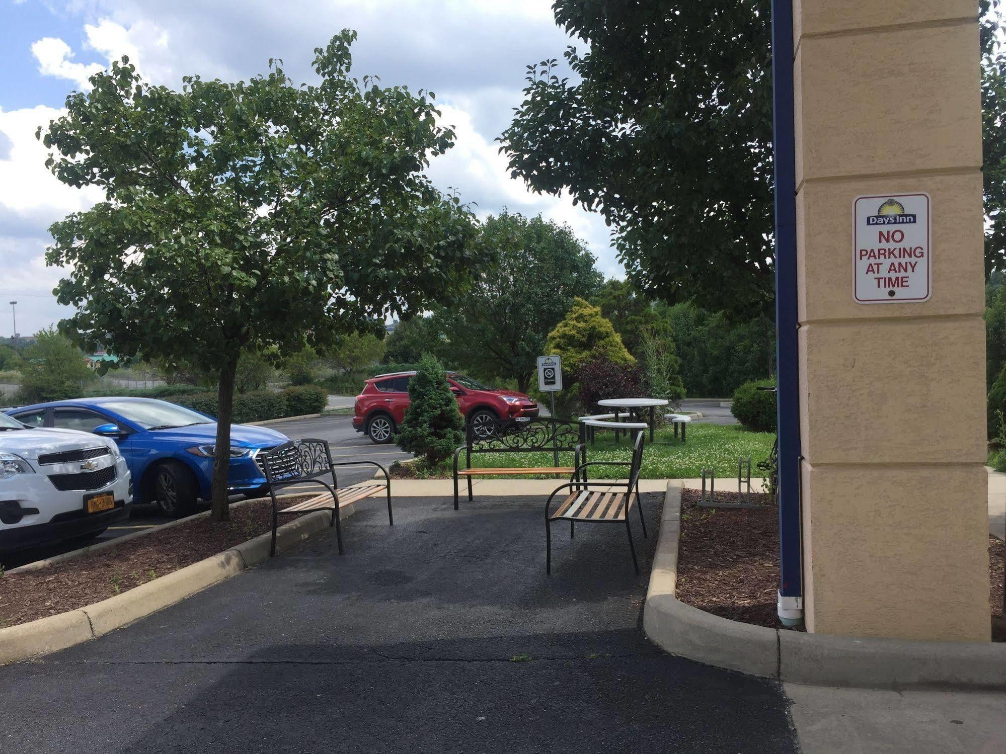 Airport Lodging Pittsburgh Airport Hotel Coraopolis Exterior photo